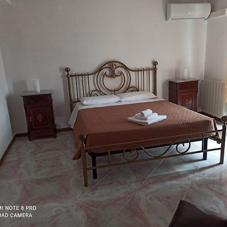 Отель Casa Chiarenza Кастелламмаре-дель-Голфо Экстерьер фото